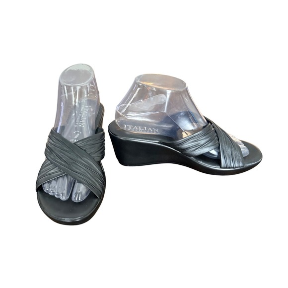 Italian Shoemakers Shoes - Italian Shoemakers Black Ruched Crisscross Wedge Slide Sandals Made in Italy 8.5